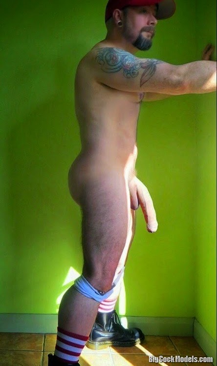 Macho man fucker big cock selfie